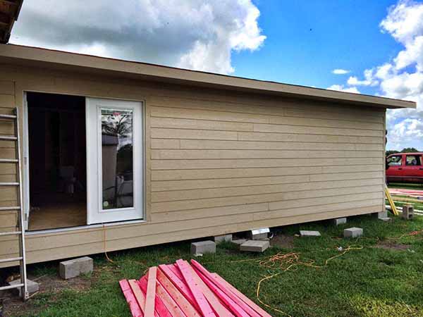 Brazosport Roofing, LLC Team new siding project